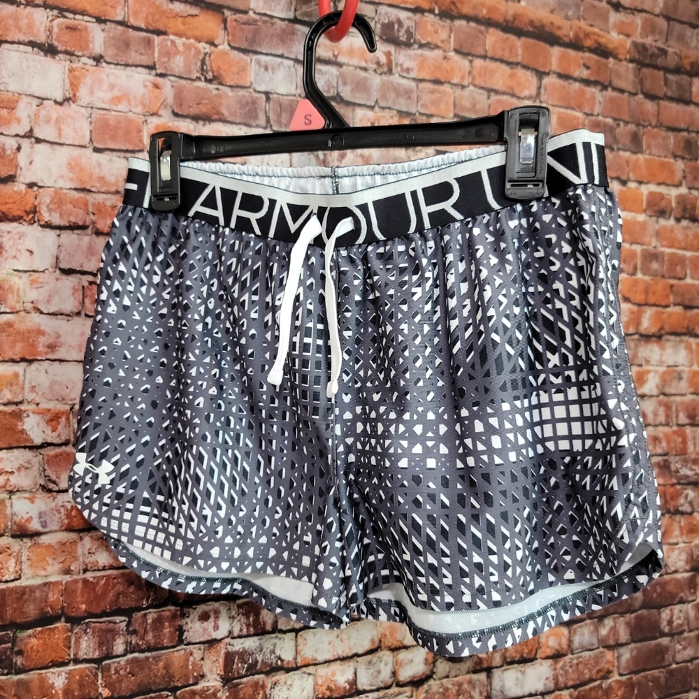 Under Armour Women's UA Fly By 2.0 Printed Running Shorts, Black, Size Small mb